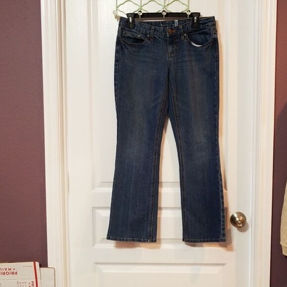 🎊 Host Pick🎉 American Rag Jeans - Picture 1 of 4